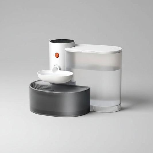 Pet water fountain with features and illustrations on a white background